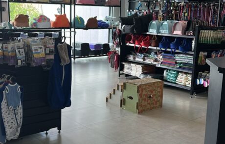 Pet Shop (5) Pet Shop (5)